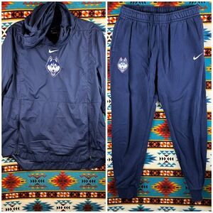Nike UConn Huskies Logo Windbreaker and sweat pant set‎ size L